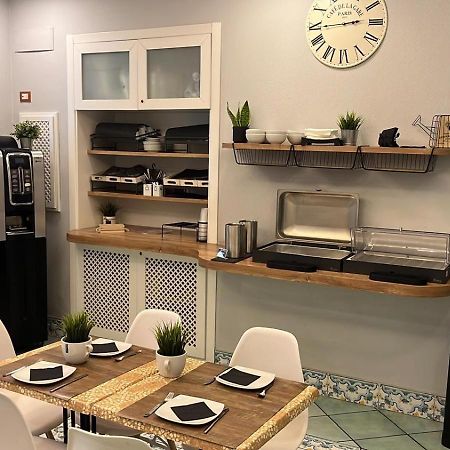 Hotel Potenza Naples Luaran gambar